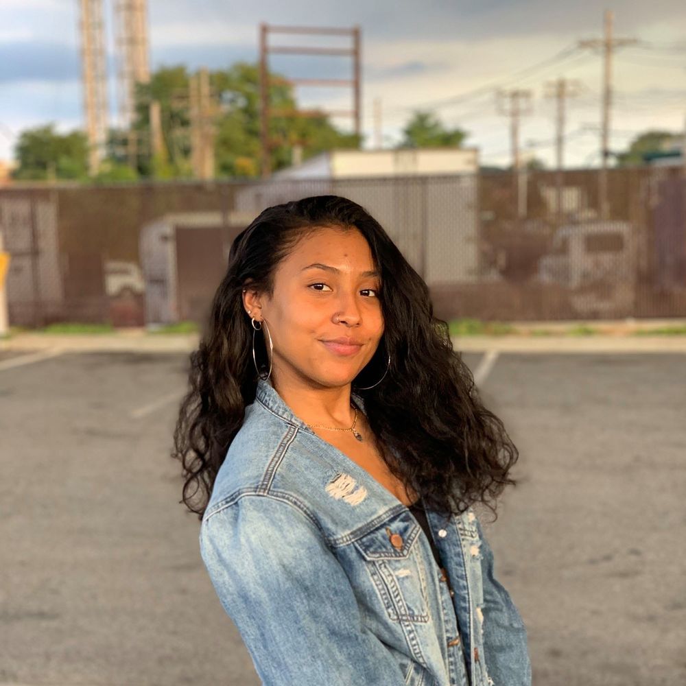 Meet your Posher, Reyna